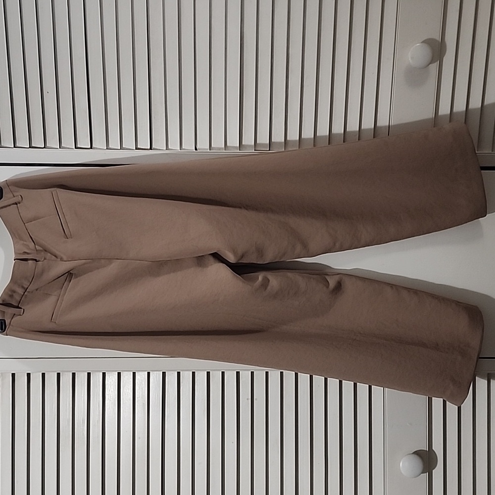 Aritzia Wilfred Effortless Pant - Size 6 - Picture 3 of 3